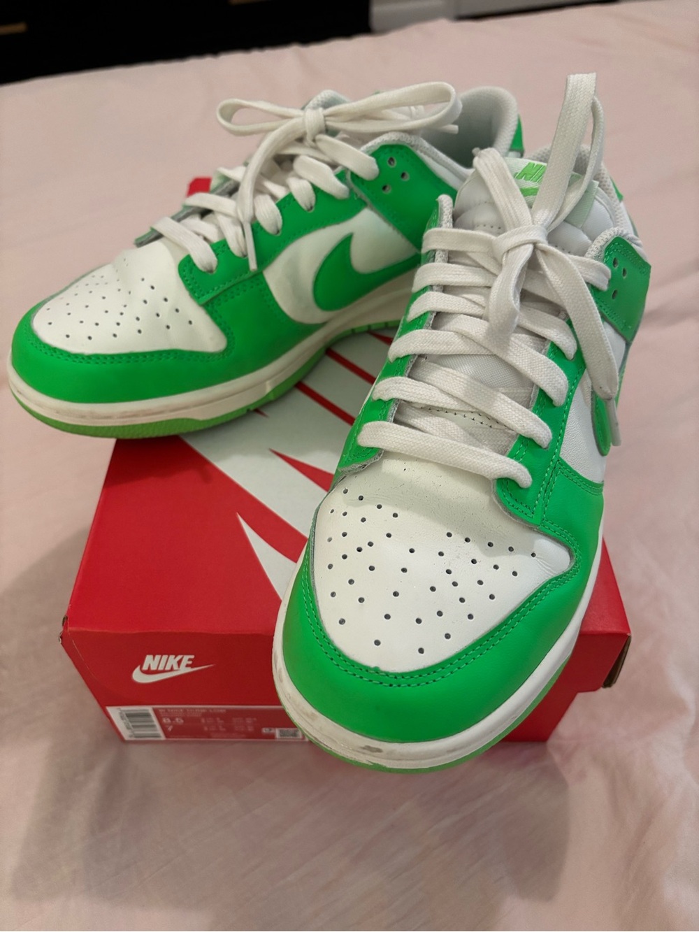 Women’s Nike Low Dunk - Sail Green size 8.5